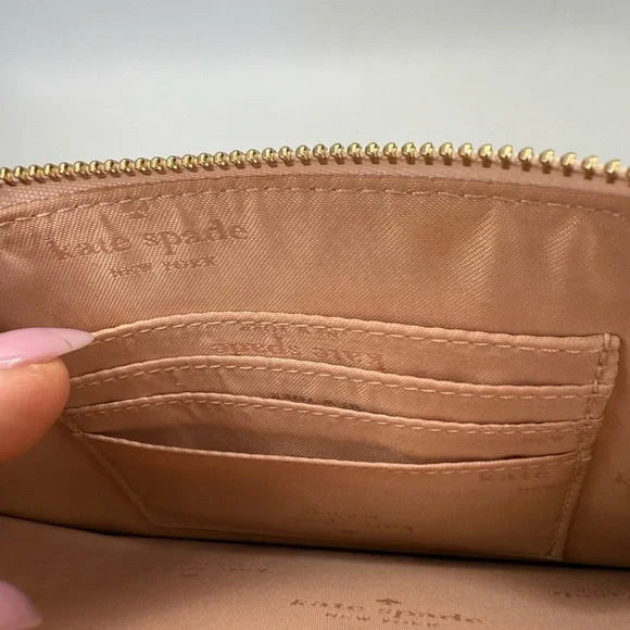 Kate Spade Staci Medium L Zip Wristlet LIKE NEW 💗 - Picture 4 of 11